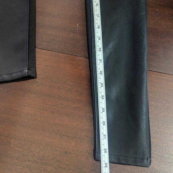 BLANK NYC Faux Leather Front Pull On Leggings Size 27 - Picture 9 of 9
